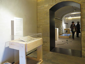 Exposició Aigües rituals. Una història dels banys jueus de Girona, al Museu d'Història dels Jueus de Girona