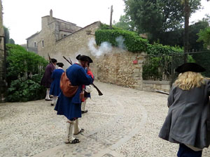 Girona resisteix! Jornades de recreació històrica de la Guerra de Successió. Combat al portal de Sant Cristòfol