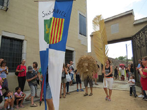Festa Major de Sant Daniel 2017 - Cercavila des del mirador de Montorró a la placeta d'entrada del Monestir de Sant Daniel