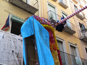 Festes de Primavera de Girona 2017. Cercavila de mulasses amb la Mula Baba i l'Ase de Bessan