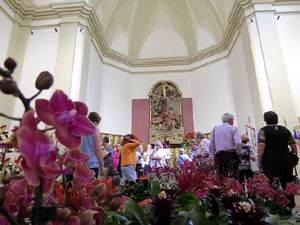 Temps de Flors 2017. Decoracions florals a l'església de Sant Lluc, el Castrum dels Manaies de Girona