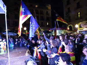 Acte de campanya pel SÍ amb el President Carles Puigdemont a la plaça de la Independència