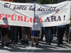 Concentració a la plaça del Vi i manifestació 'Cap pas enrere'