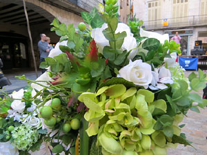 Toc de rams. Canvi dels rams de flors de les gegantes de Girona