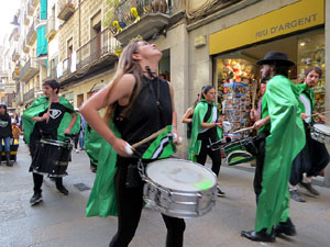 Carnestoltes 2019 a Girona. Disfresses i cercavila pels carrers del Barri Vell
