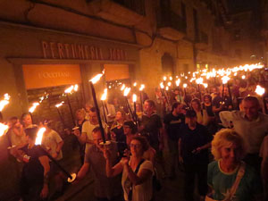 Marxa de Torxes de Girona per commemorar l'1-O