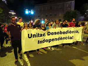 Marxa de Torxes de Girona per commemorar l'1-O