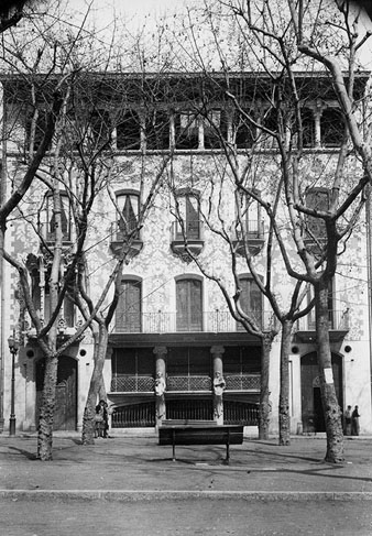 Façana de la Comissaria de Museus. 1937