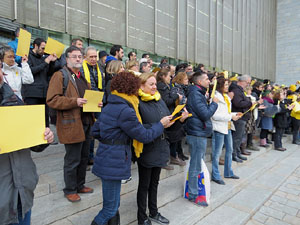 Concentració davant la seu de la Generalitat per la independència i la llibertat dels presos polítics