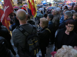 Concentració davant la seu de la Generalitat en defensa de les institucions catalanes