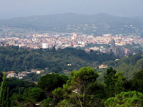 Girona des de la masia de Can Lliure