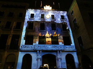 Girona, ciutat de festivals. Festival Internacional de Mapping, FIMG. Façana de l'Ajuntament