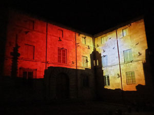 Girona, ciutat de festivals. Festival Internacional de Mapping, FIMG. Façana de la  Casa Pastors