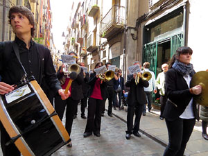 Festes de Primavera de Girona 2015. Presentació de la Mula Baba