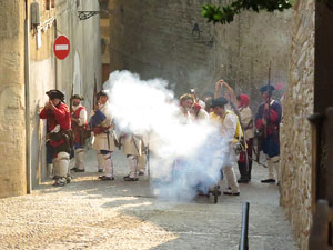 Girona resisteix! Jornades de recreació històrica de la Guerra de Successió. Combat al carrer Rocabertí