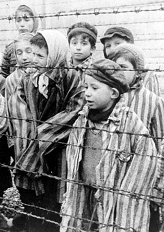 Nens supervivents a Auschwitz-Birkenau el gener de 1945