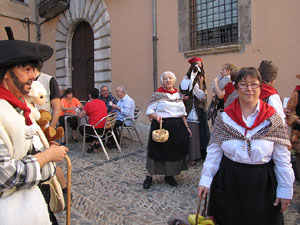 Faràndula. 500 anys d'imatgeria festiva de Girona. Cercavila de cloenda