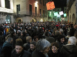 Concentració en defensa de l'escola en català a la plaça del Vi