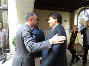 Ple de renúncia de Carles Puigdemont com alcalde de Girona