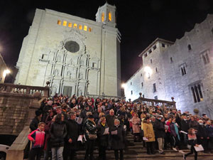 Cantada per a Ucraïna a les escales de la Catedral de Girona