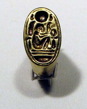 Segell en forma d'anell. Or. Finals de la dinastia XVIII, Ca. 1390-1295 aC