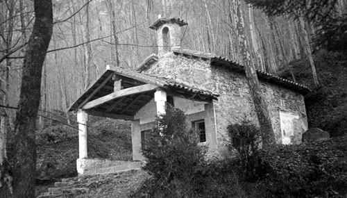 Vista exterior de l'Ermita de Sant Mart del Corb a Les Preses. 1950-1960