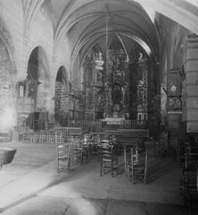Vista interior de l'església de la Mare de Déu dels Àngels. 1924