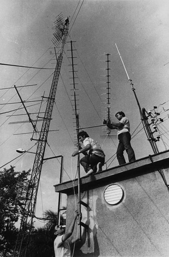 Instal·lació del repetidor a la Torre Alfons XII. 7 de setembre 1983