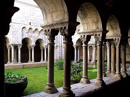 Claustre de Sant Pere de Galligants