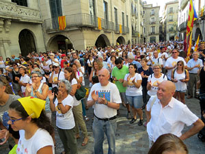 Diada Nacional 2016. Concentració a la plaça del Vi, lectura del manifest i cant de Els Segadors