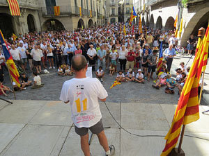 Diada Nacional 2016. Concentració a la plaça del Vi, lectura del manifest i cant de Els Segadors