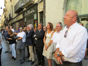 Diada Nacional 2016. Concentració a la plaça del Vi, lectura del manifest i cant de Els Segadors
