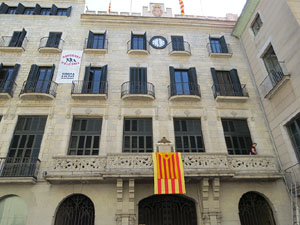 Diada Nacional 2016. Concentraci&oacute; a la pla&ccedil;a del Vi, lectura del manifest i cant de Els Segadors