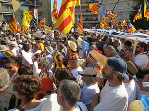 Diada Nacional 2016. Manifestaci&oacute; sotre el lema A punt. Endavant rep&uacute;blica catalana, a Salt