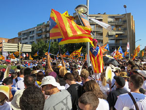 Diada Nacional 2016. Manifestació sotre el lema A punt. Endavant república catalana, a Salt