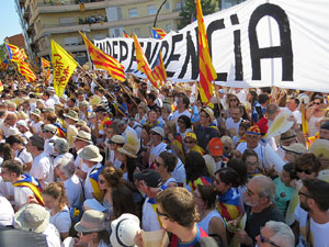 Diada Nacional 2016. Manifestació sotre el lema A punt. Endavant república catalana, a Salt
