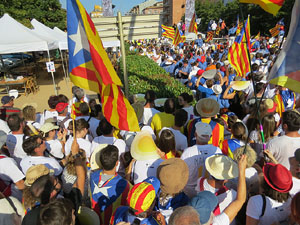 Diada Nacional 2016. Manifestació sotre el lema A punt. Endavant república catalana, a Salt