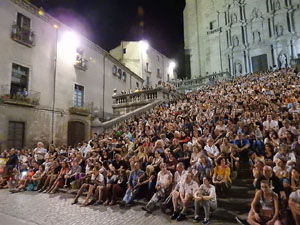 Diada Nacional 2016. X Marxa de Torxes de Girona. Lectura del manifest