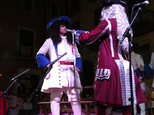 Diada Nacional 2016. X Marxa de Torxes de Girona. Recreació històrica amb el Regiment de Sant Narcís i l'actriu Cristina Cervià