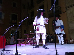 Diada Nacional 2016. X Marxa de Torxes de Girona. Recreació històrica amb el Regiment de Sant Narcís i l'actriu Cristina Cervià