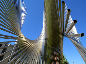 Escultures al carrer. Escultura per a Europa, d'Andreu Alfaro