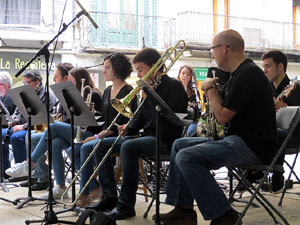 Festivalot 2016. Escenari de la Rambla de la Llibertat. Actuacions d'Escoles de M&uacute;sica