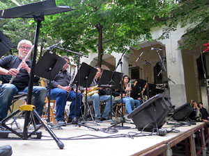 Festivalot 2016. Escenari de la Rambla de la Llibertat. Actuacions d'Escoles de M&uacute;sica