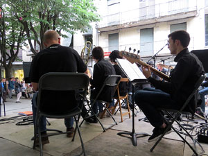Festivalot 2016. Escenari de la Rambla de la Llibertat. Actuacions d'Escoles de M&uacute;sica
