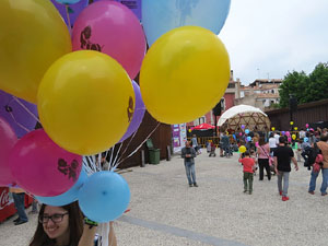 Festivalot 2016. Escenari de la Rambla de la Llibertat. Actuacions d'Escoles de M&uacute;sica