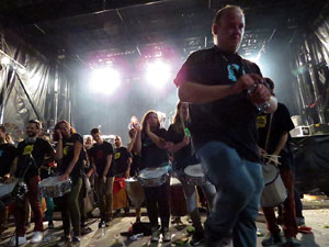 Fires 2016. Bateria de Girona. Cercavila de percusi&oacute; amb la Verge del Bombo