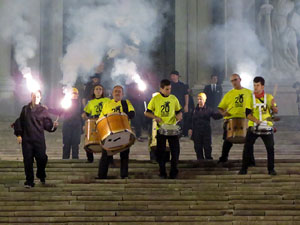 Fires 2016. La Beatufarra, descens del Beatusaure per les escales de la Catedral de Girona