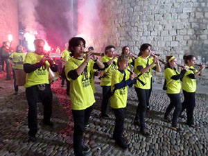 Fires 2016. La Beatufarra, descens del Beatusaure per les escales de la Catedral de Girona