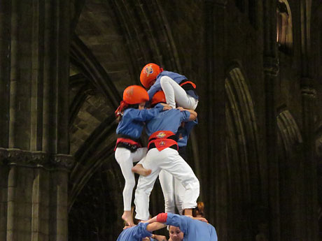 Fires 2016. Castells dins la nau gòtica de la Catedral de Girona