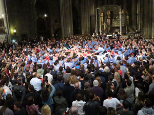 Fires 2016. Castells dins la nau gòtica de la Catedral de Girona